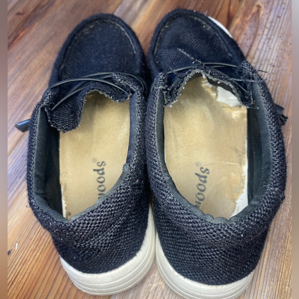 Outwoods Women’s Black Slip Ons // Size 8 // Black - Picture 6 of 6